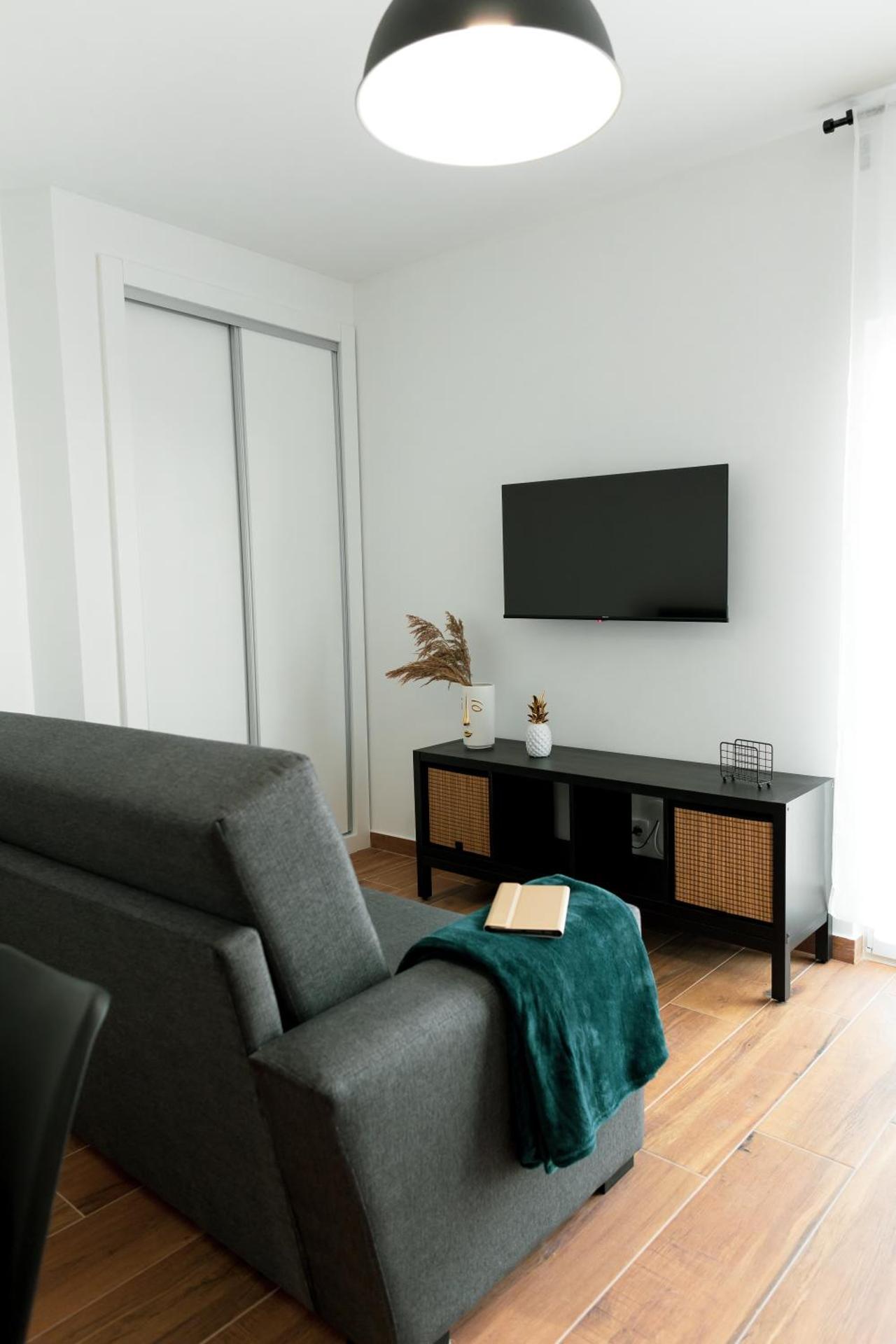 Gold Apartment Ferrel I