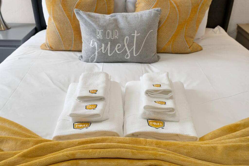 Stunning 2BR w/ 1BA Home near BART