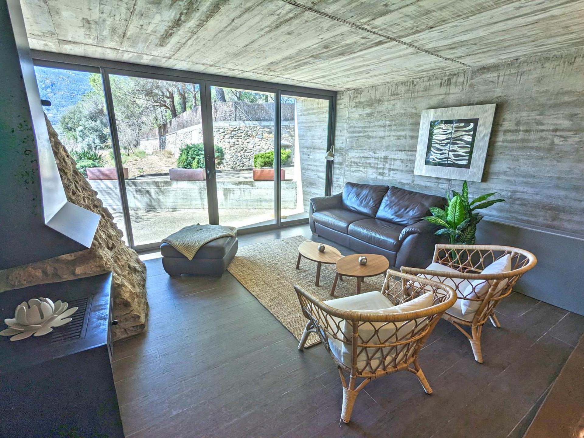 Masia d'Amer - Complex rural amb encant