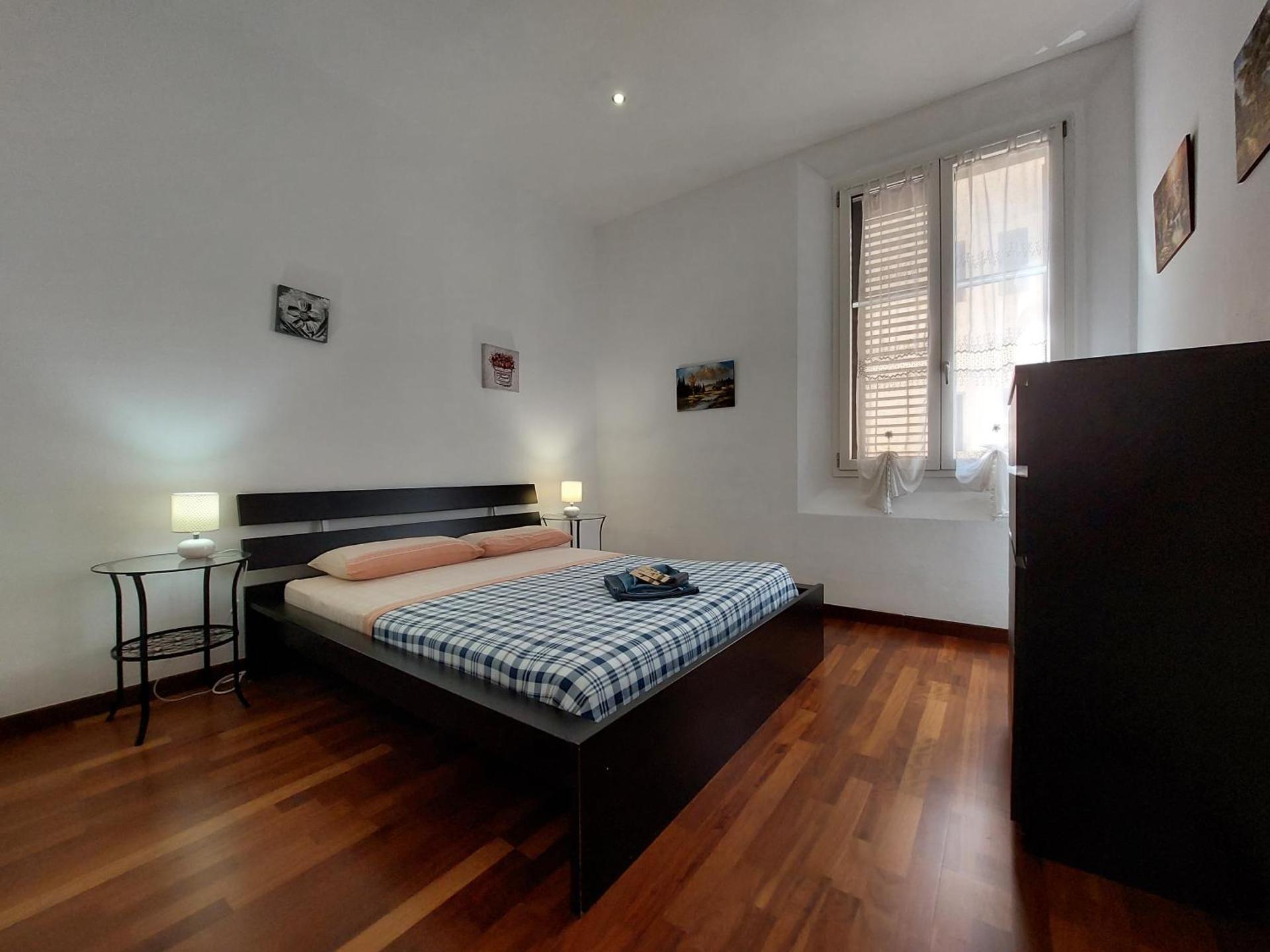 LUXURY STATION APARTMENT