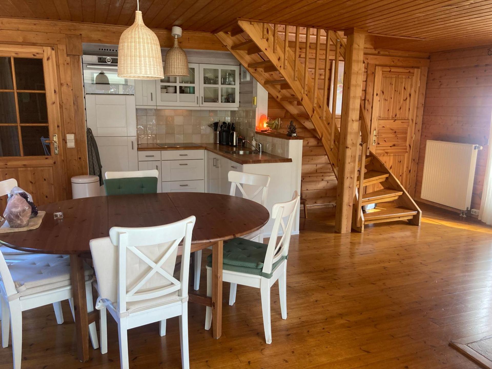 Houten chalet/bungalow in het bos, sauna, jacuzzi