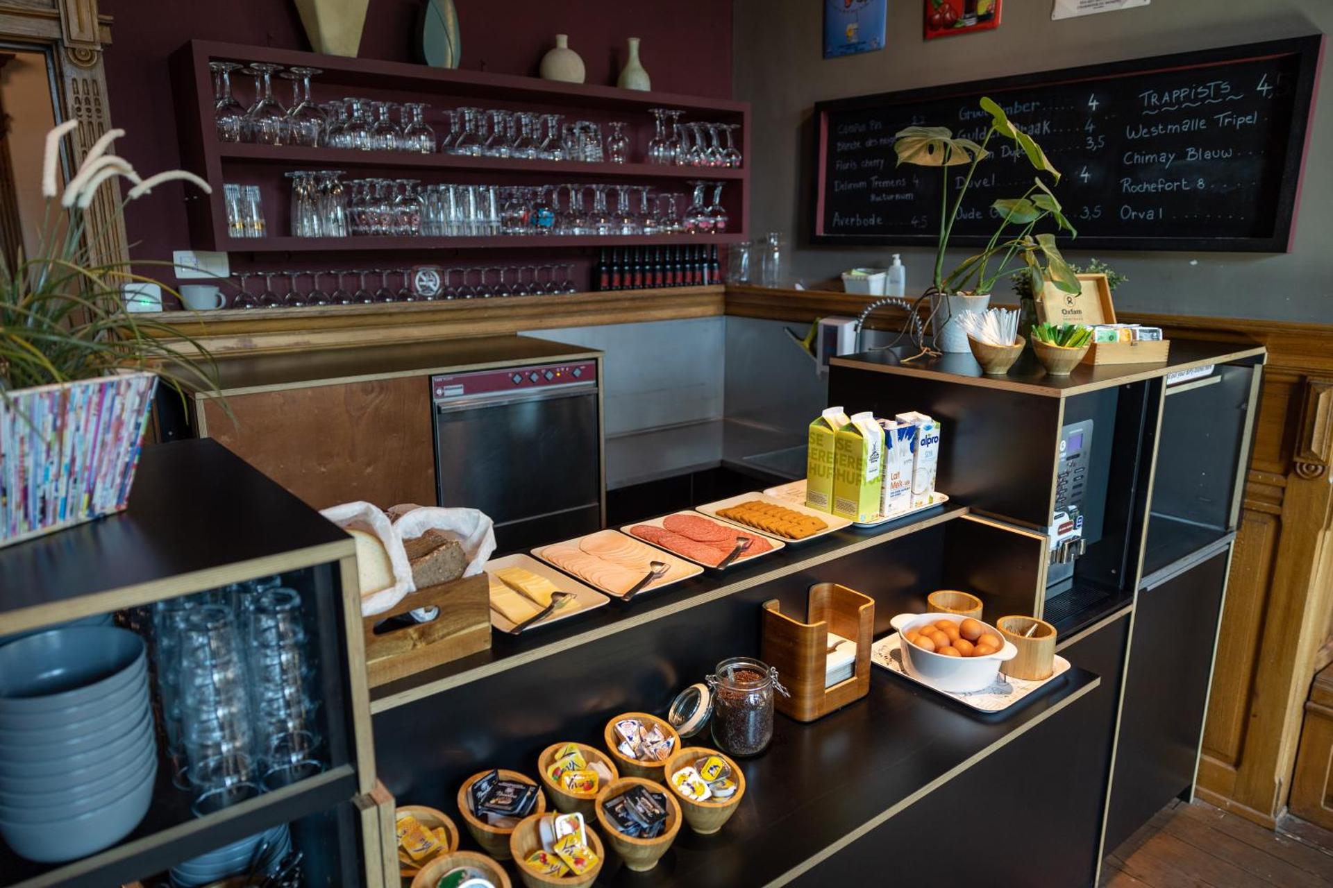 Coffee/tea facilities