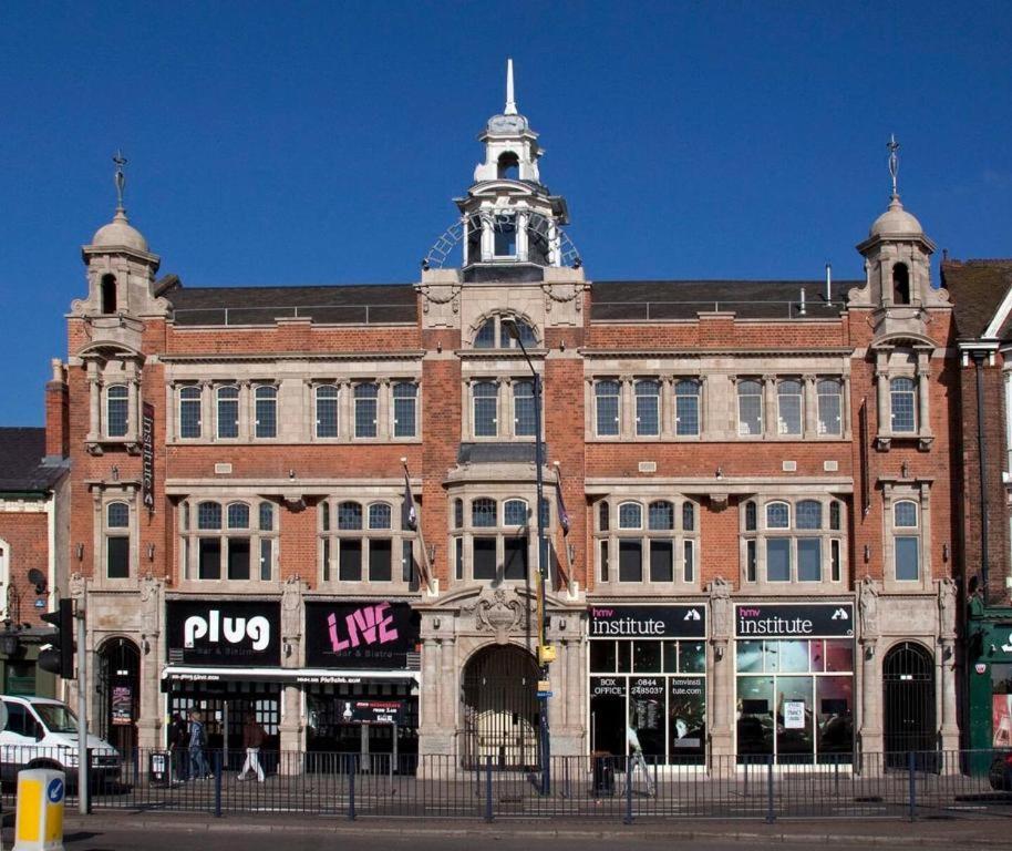 Digbeth City Centre Apartment Sleeps 12 Opposite Coach Station