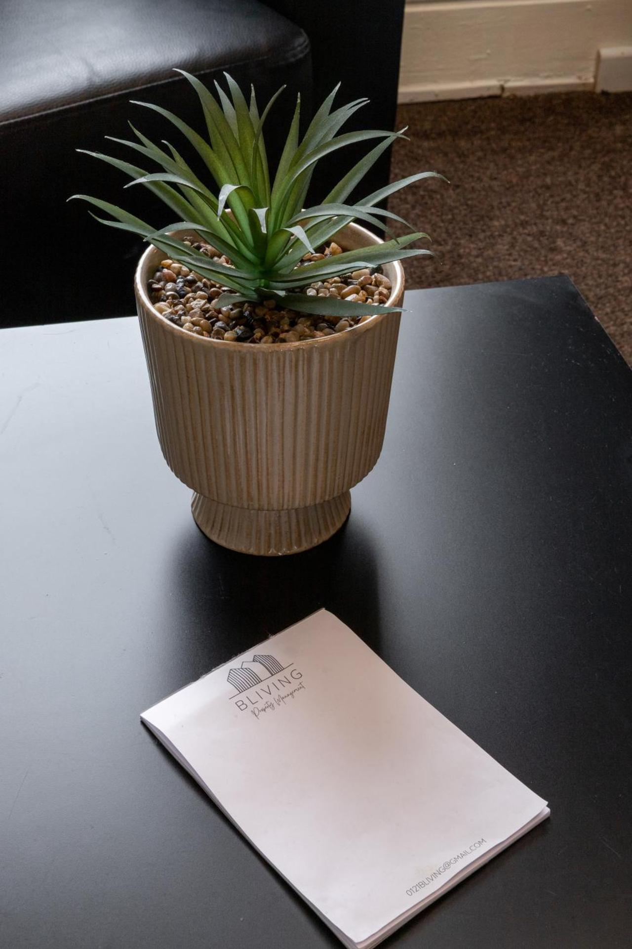 Digbeth City Centre Apartment Sleeps 12 Opposite Coach Station