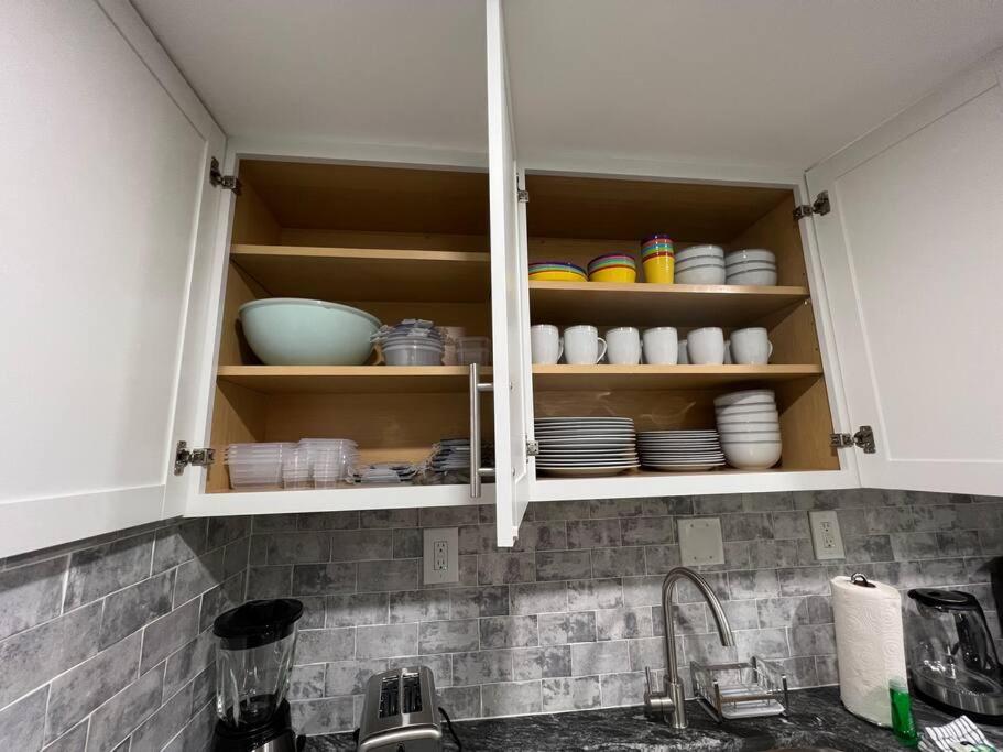 Tranquility in paradise- 2 bedroom villa w/parking