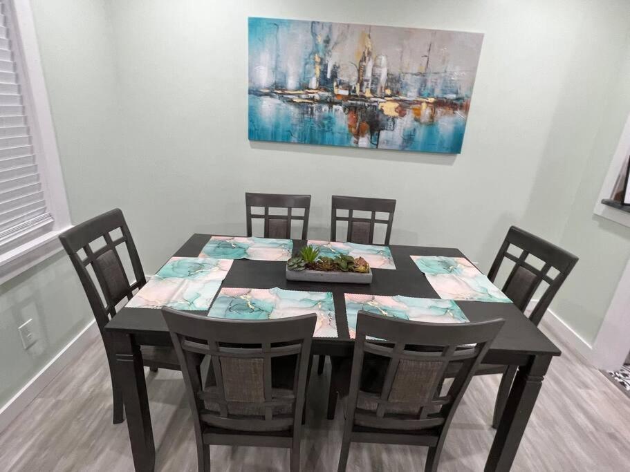 Tranquility in paradise- 2 bedroom villa w/parking