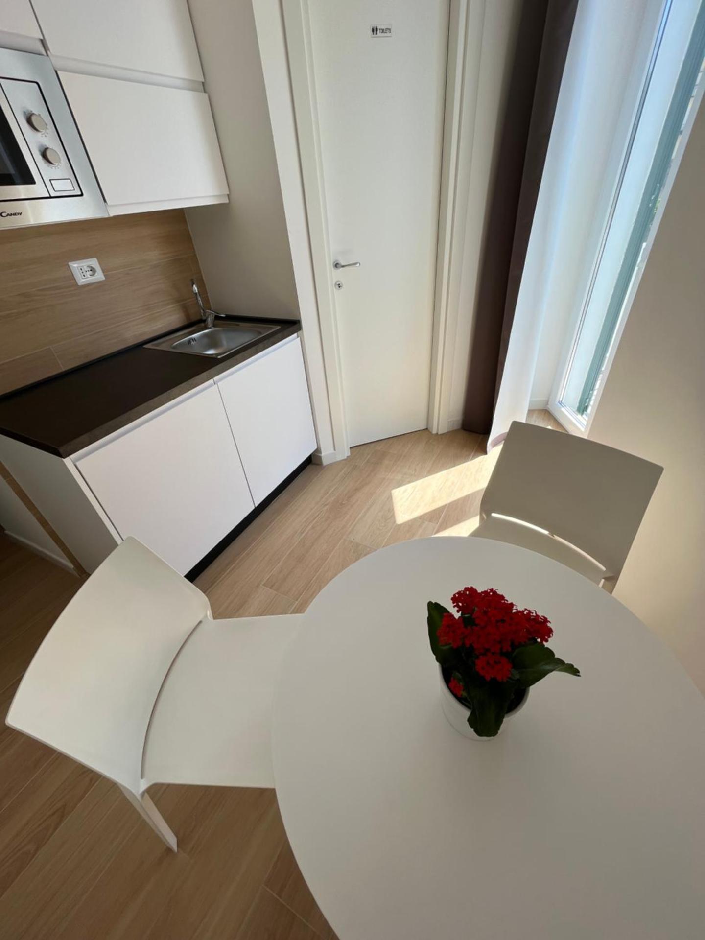 Kitchen or kitchenette