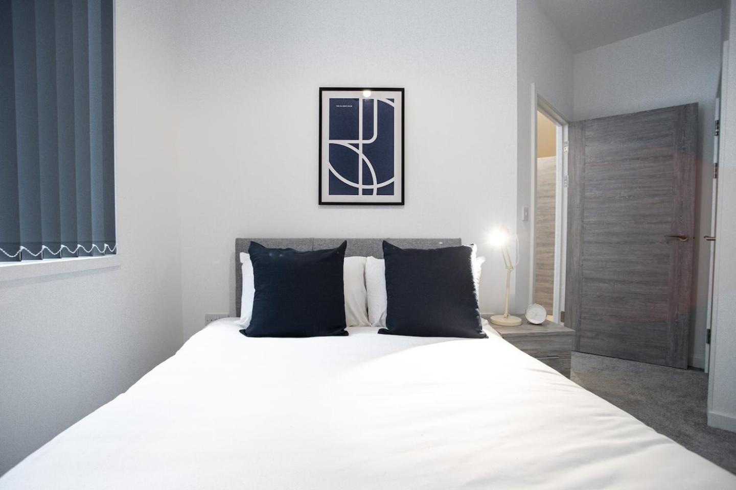 Ground Floor 2 Bedroom Apartment - Bayard Apartments