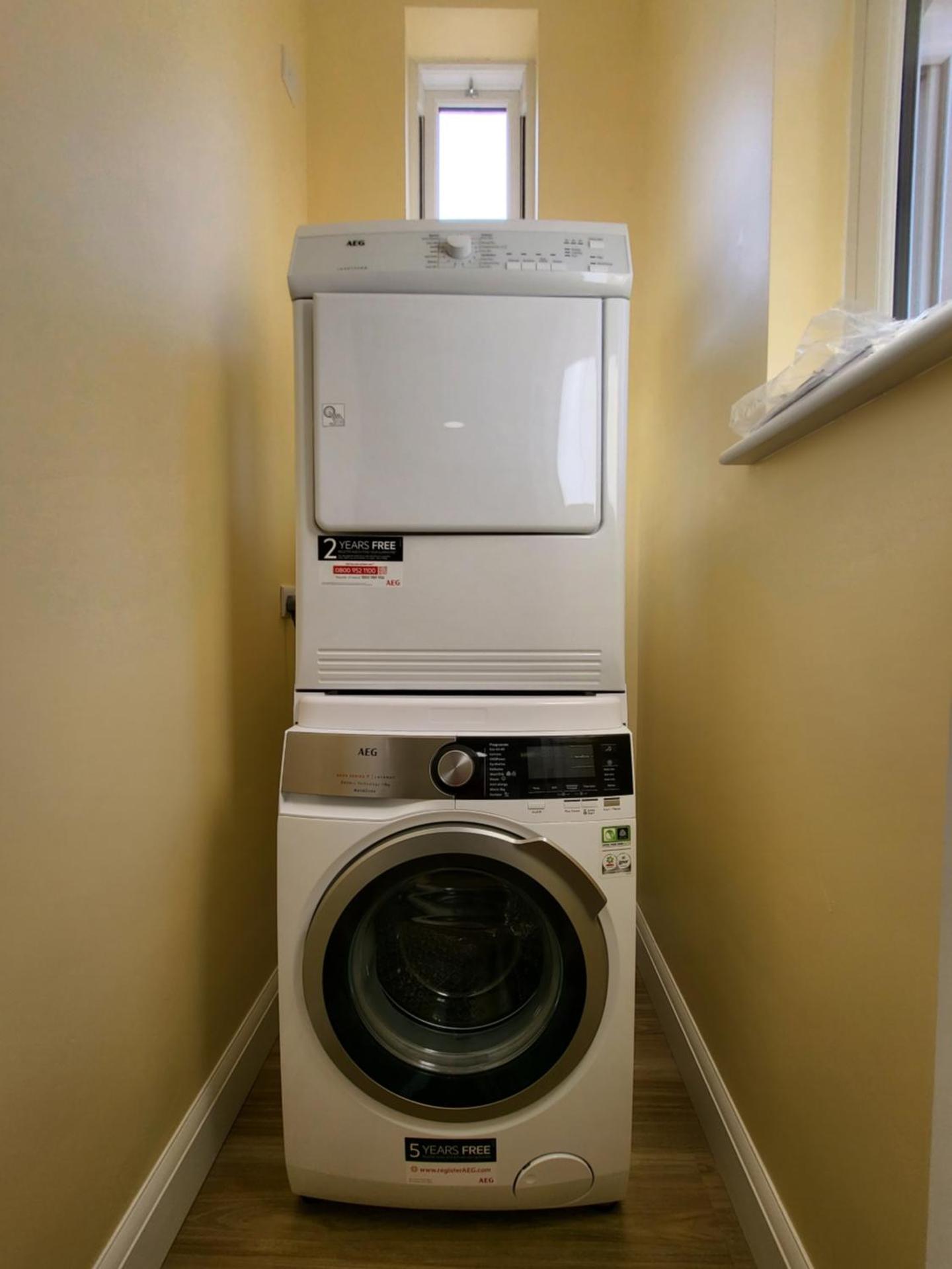 Sands House - luxury modern studios with secure parking in Epsom, Surrey