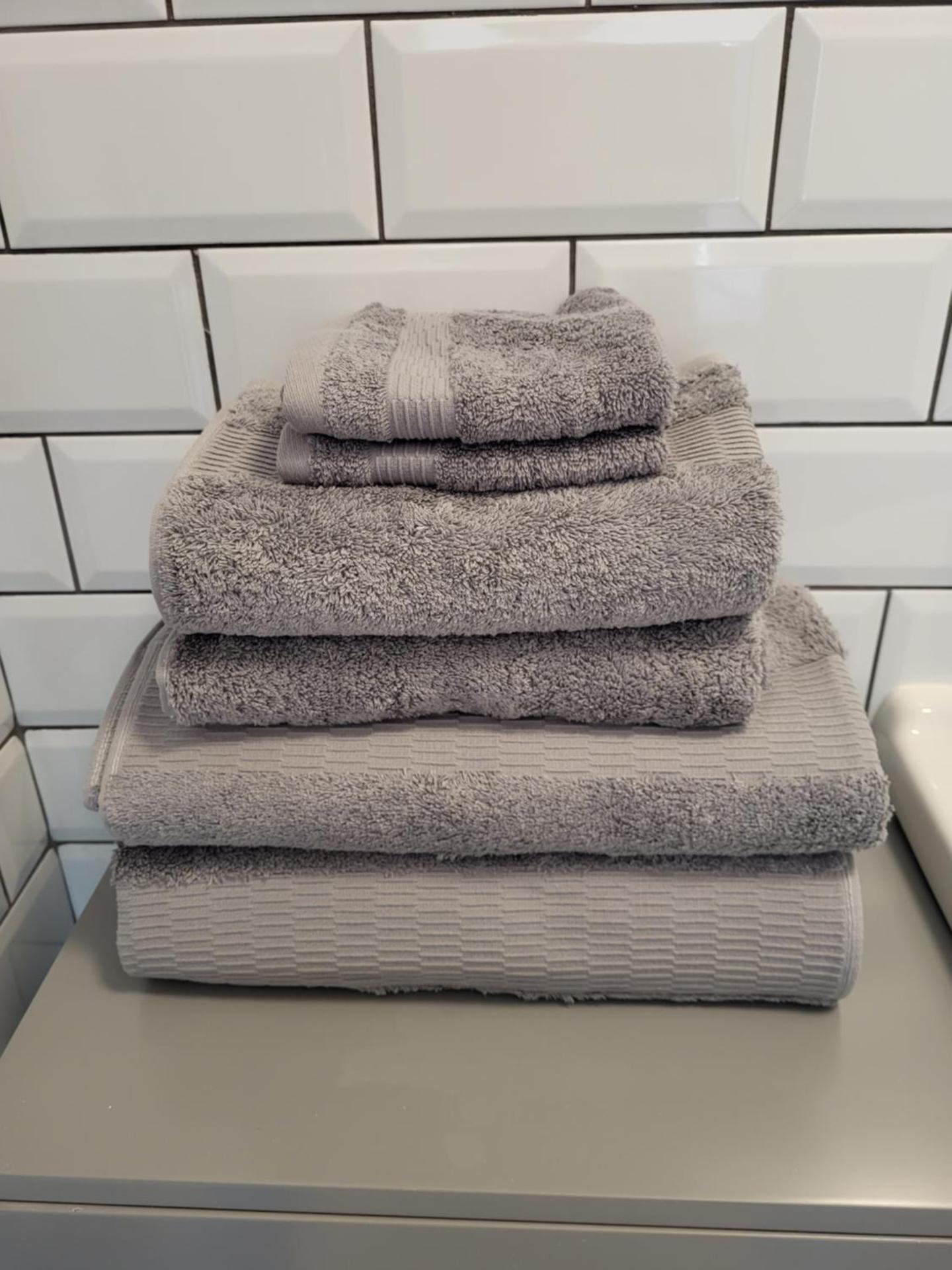 Sands House - luxury modern studios with secure parking in Epsom, Surrey