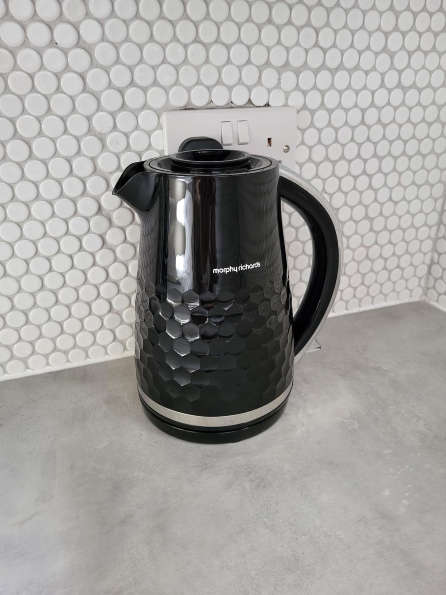 Sands House - luxury modern studios with secure parking in Epsom, Surrey