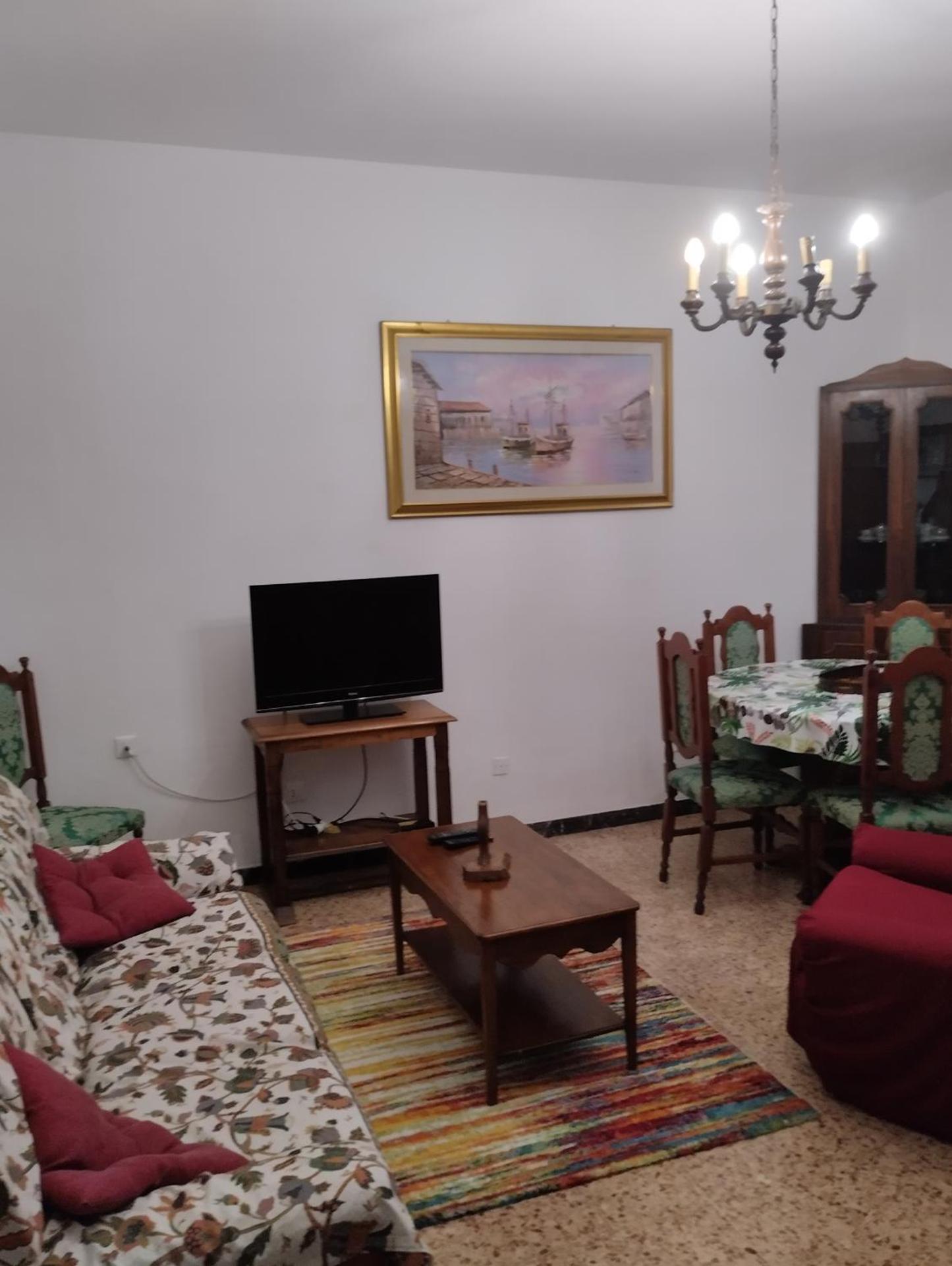 Communal lounge/ TV room