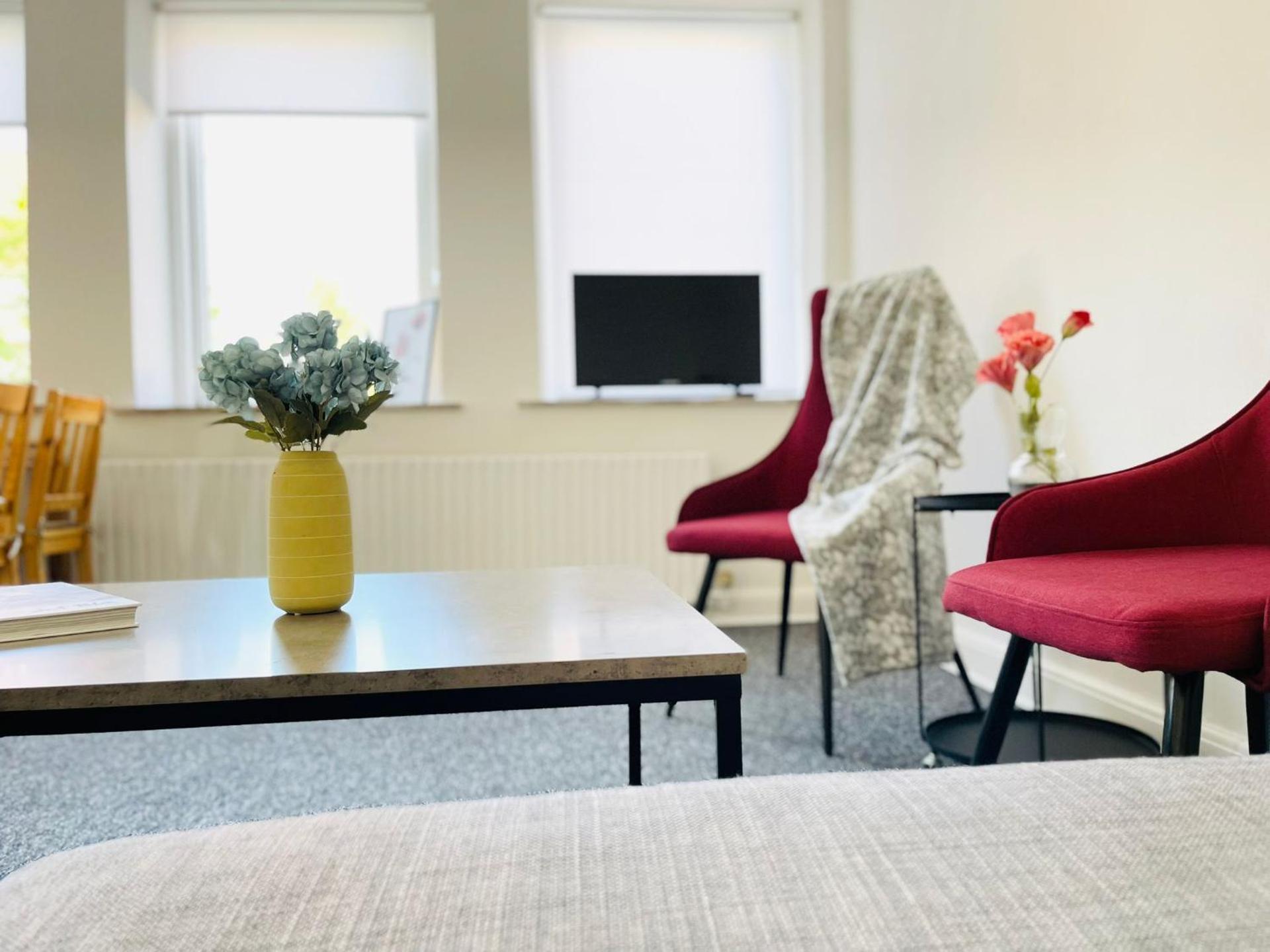 Communal lounge/ TV room