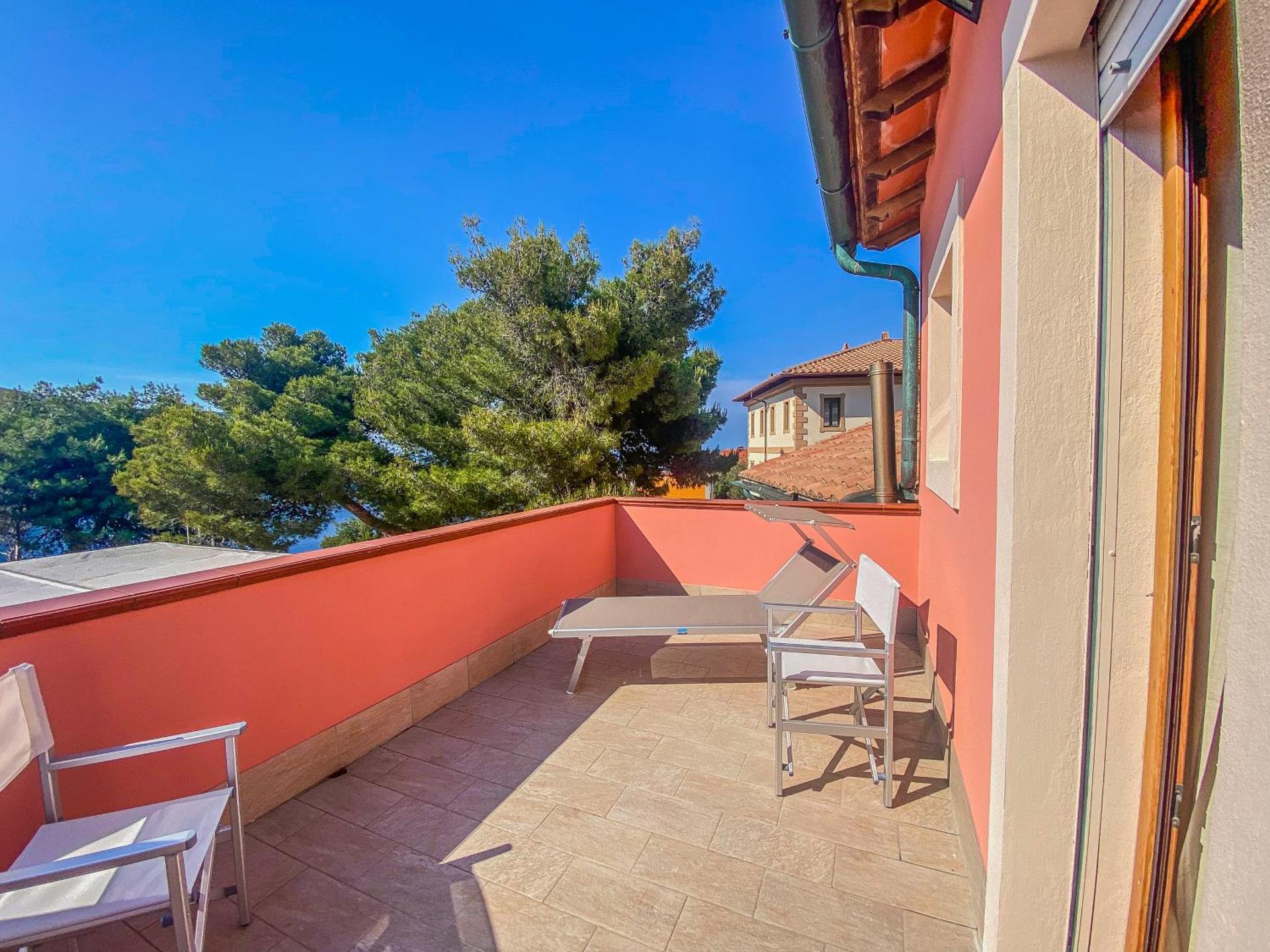 Triple Room with Balcony