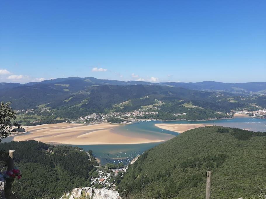 La casa de Arantza con jardin y wifi