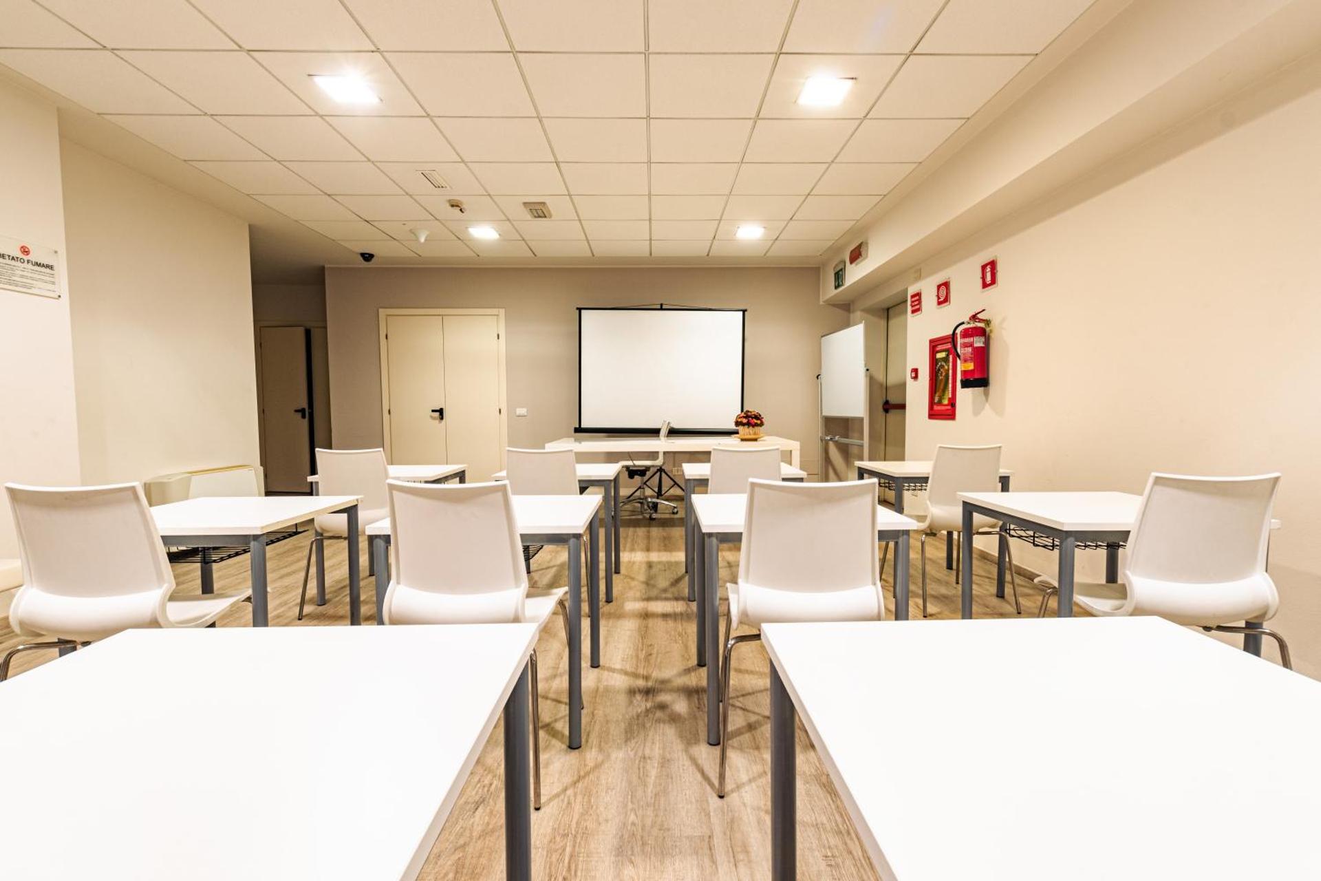 Meeting/conference room