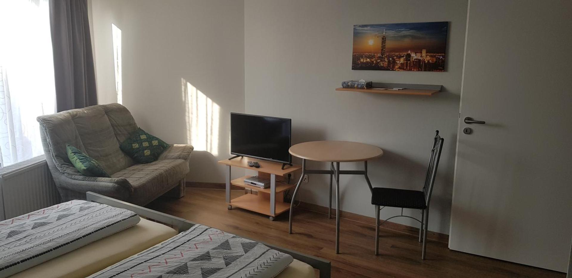 Pension Strohm im Lieth Café