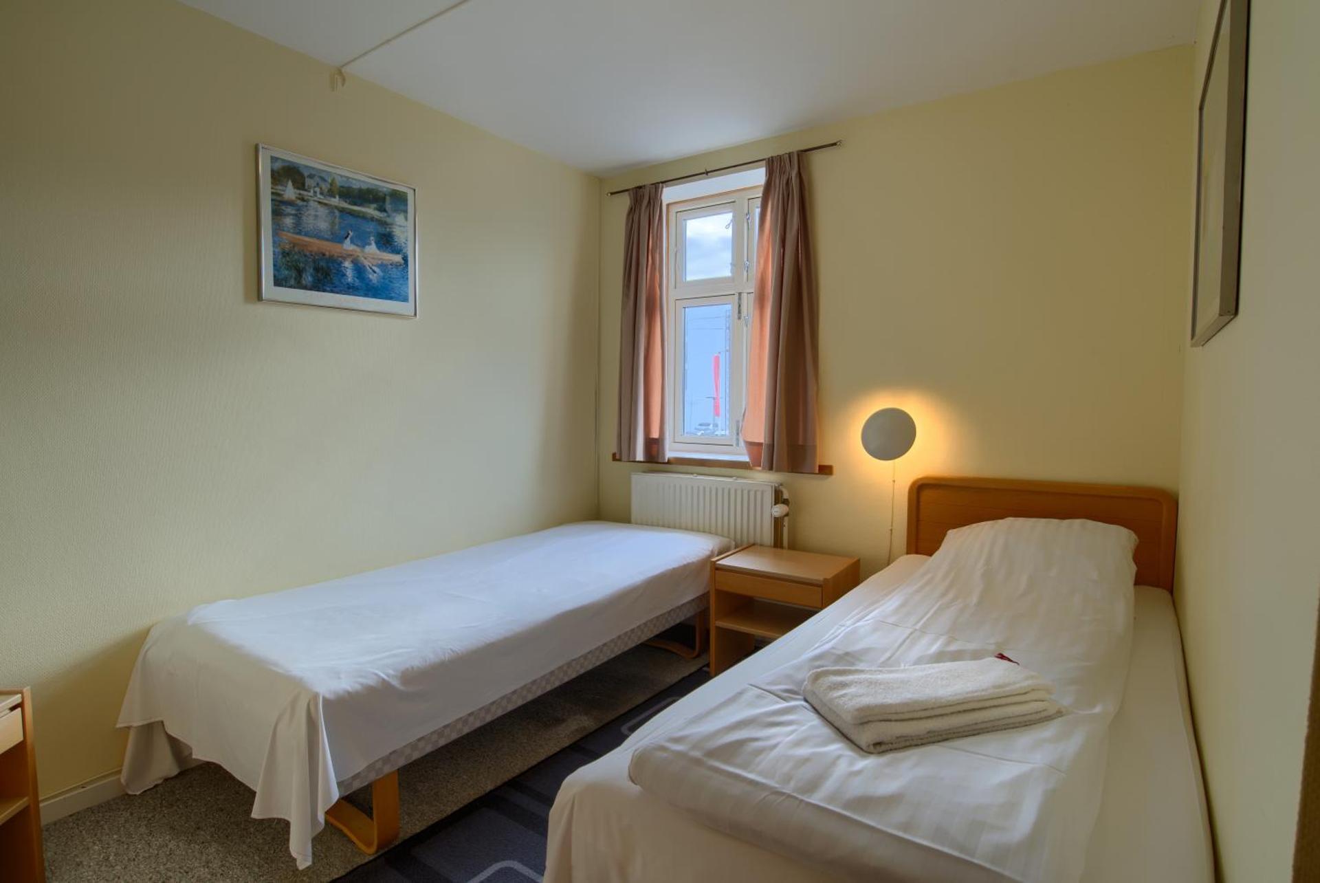 Enkeltværelse med badeværelse