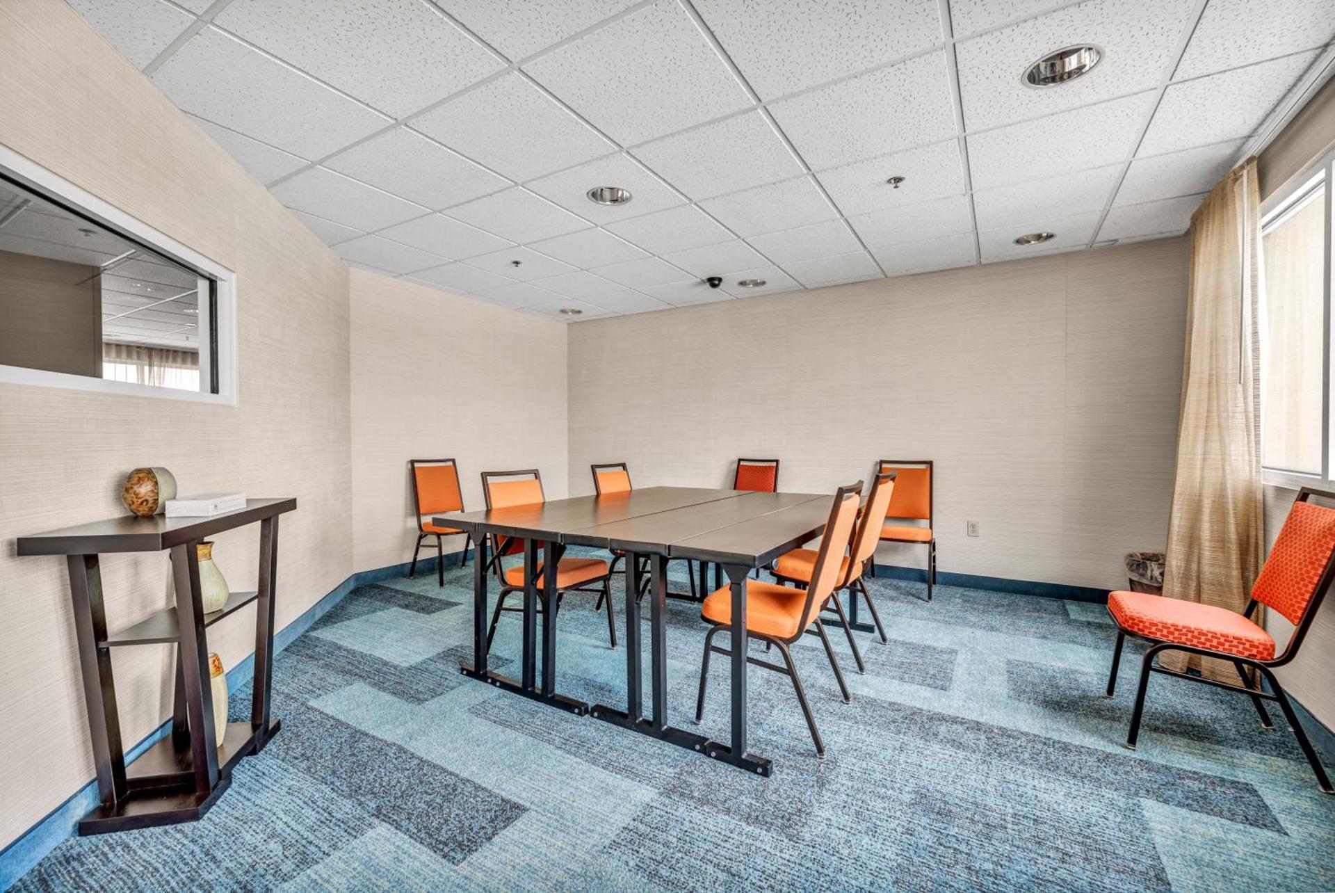 Meeting/conference room