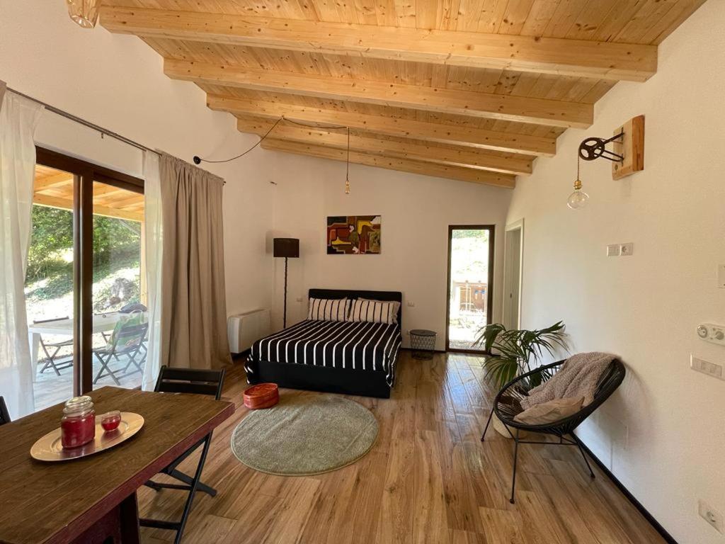 La Marmotta COUNTRY RELAIS sul lago