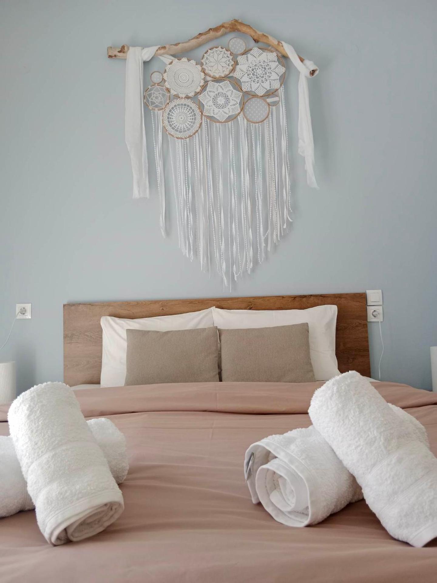 Olive - HappyHostGr - Downtown Apartment