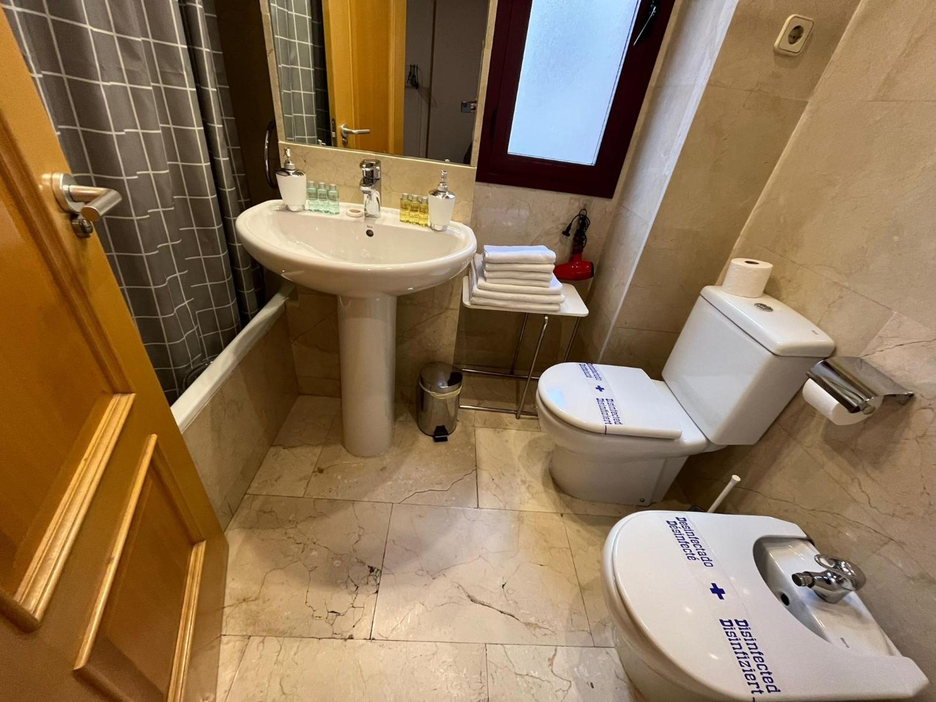 APARTAMENTO en ATOCHA - Silencioso y luminoso