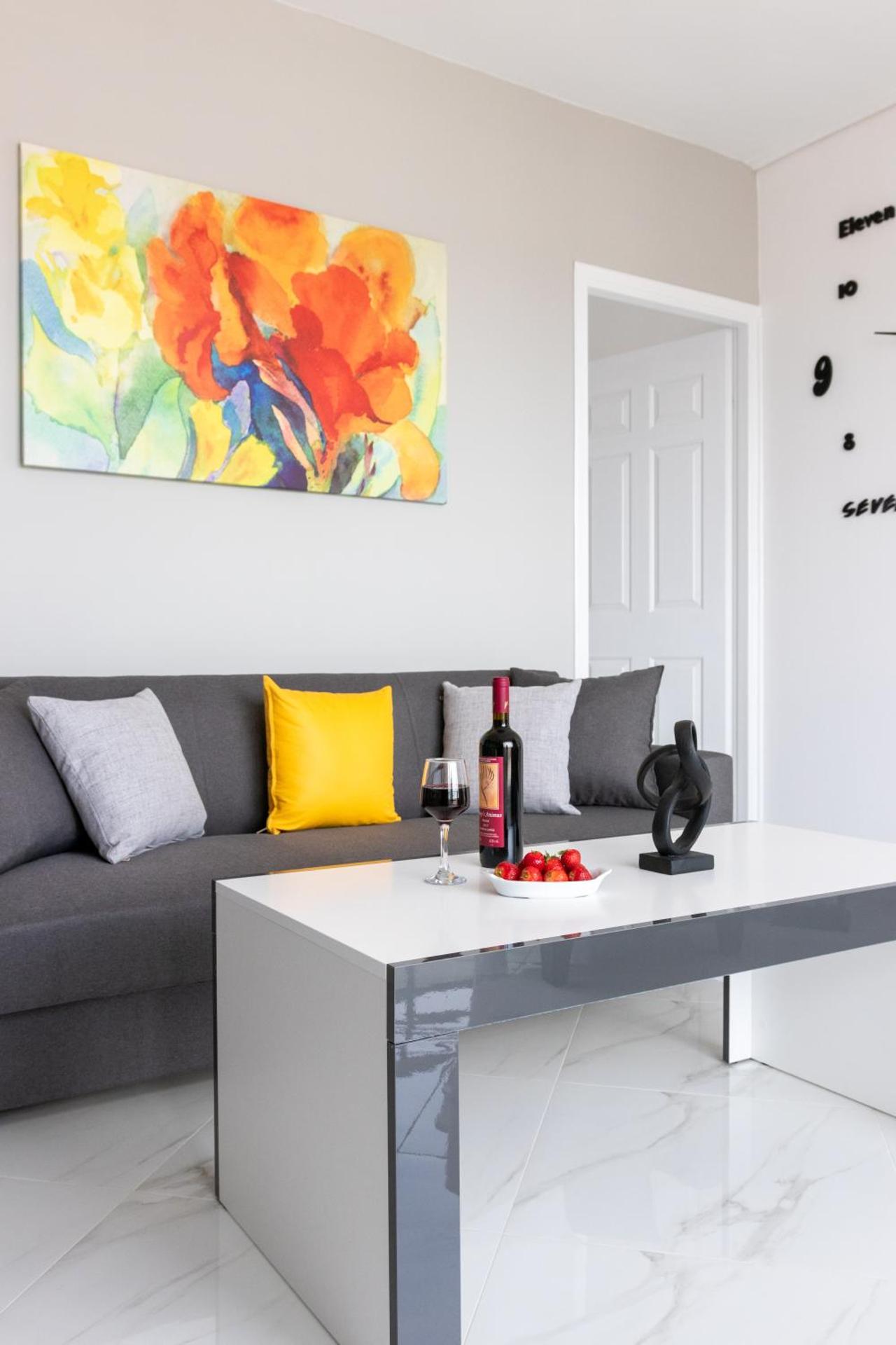 Z5 Sky Sparta Apartment