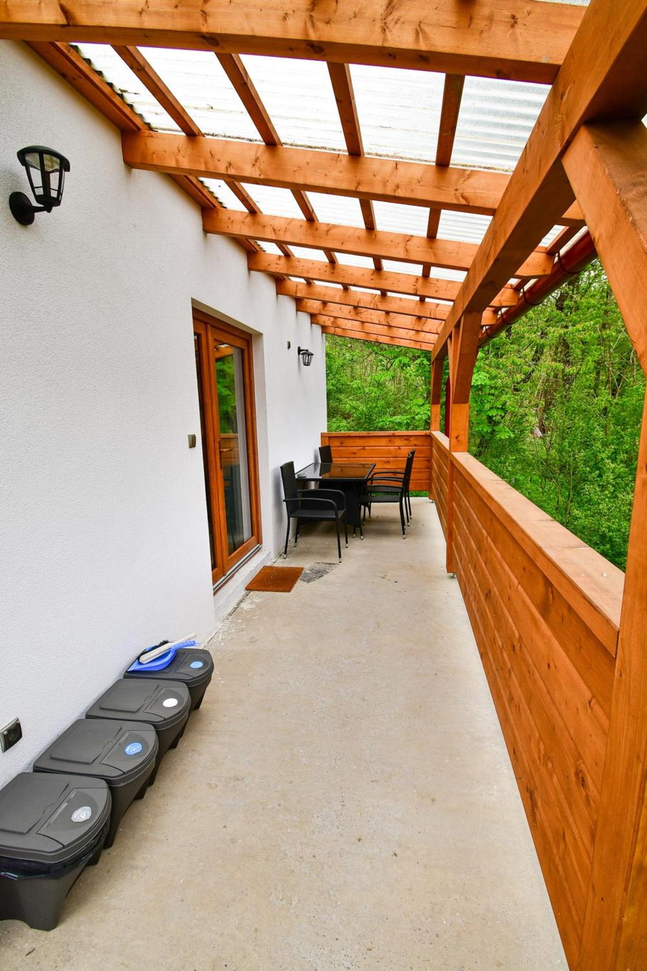 Letovisko Chobot - village resort