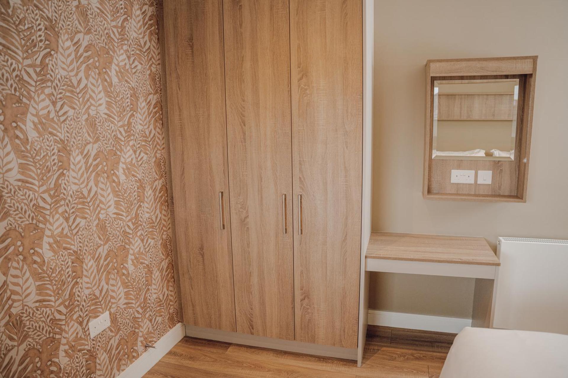 Shoreline Apartments