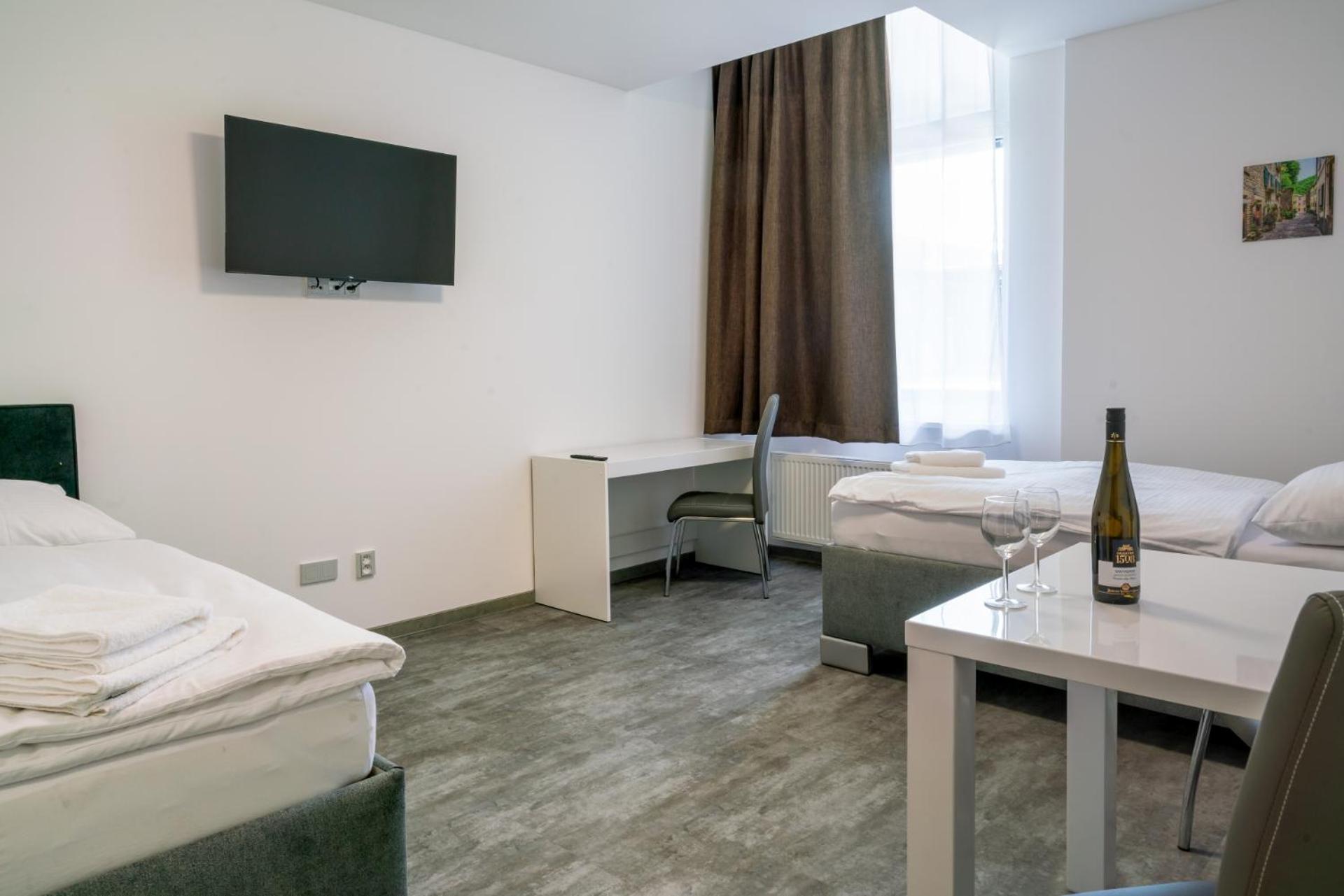 Twin Room with Private Bathroom