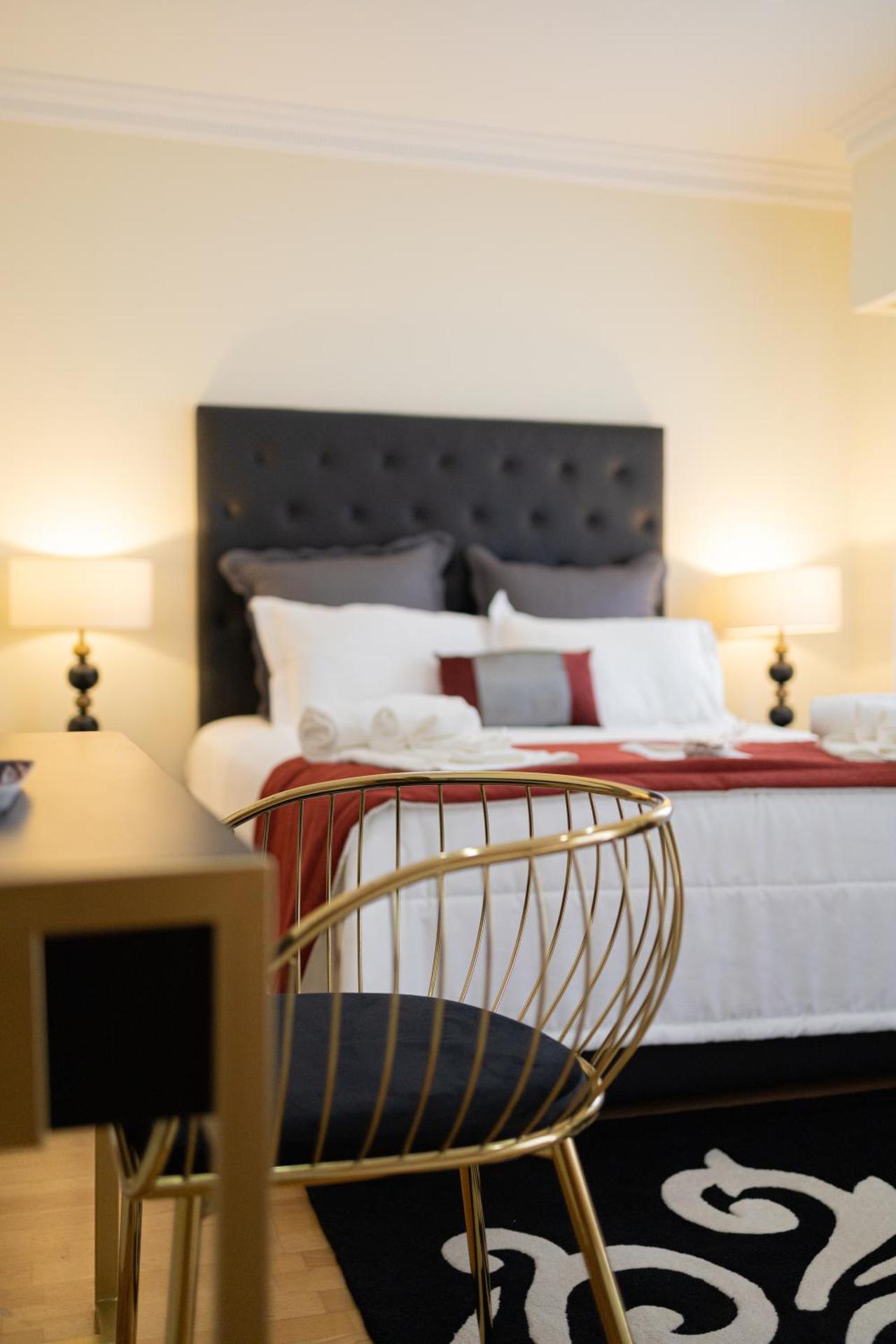 Sunny, The House - AL