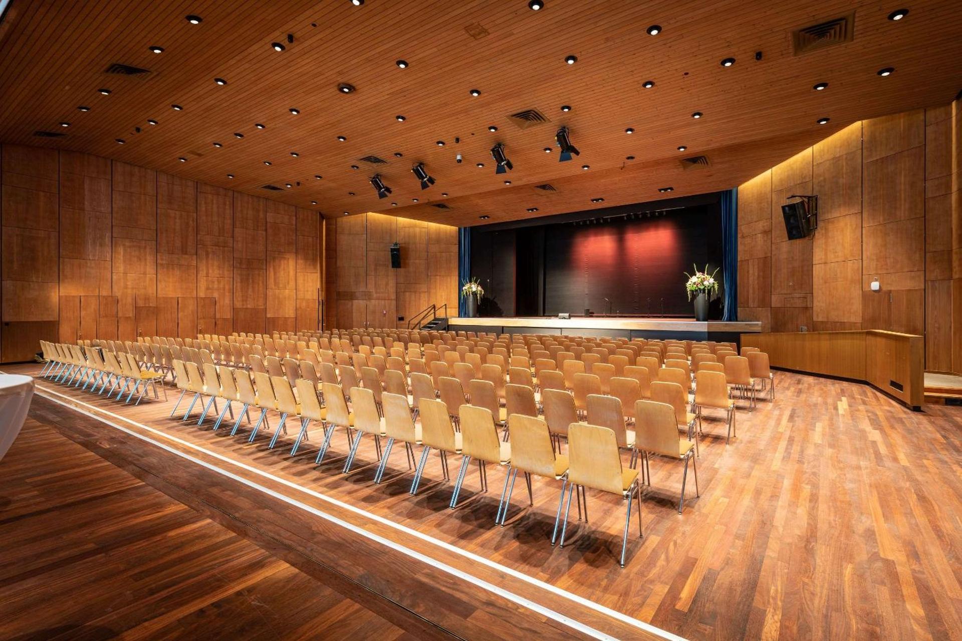 Meeting/conference room