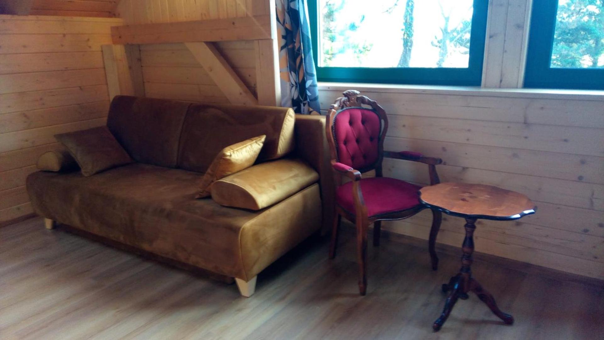 Cztery Pory Roku pokoje z łazienkami do wynajęcia