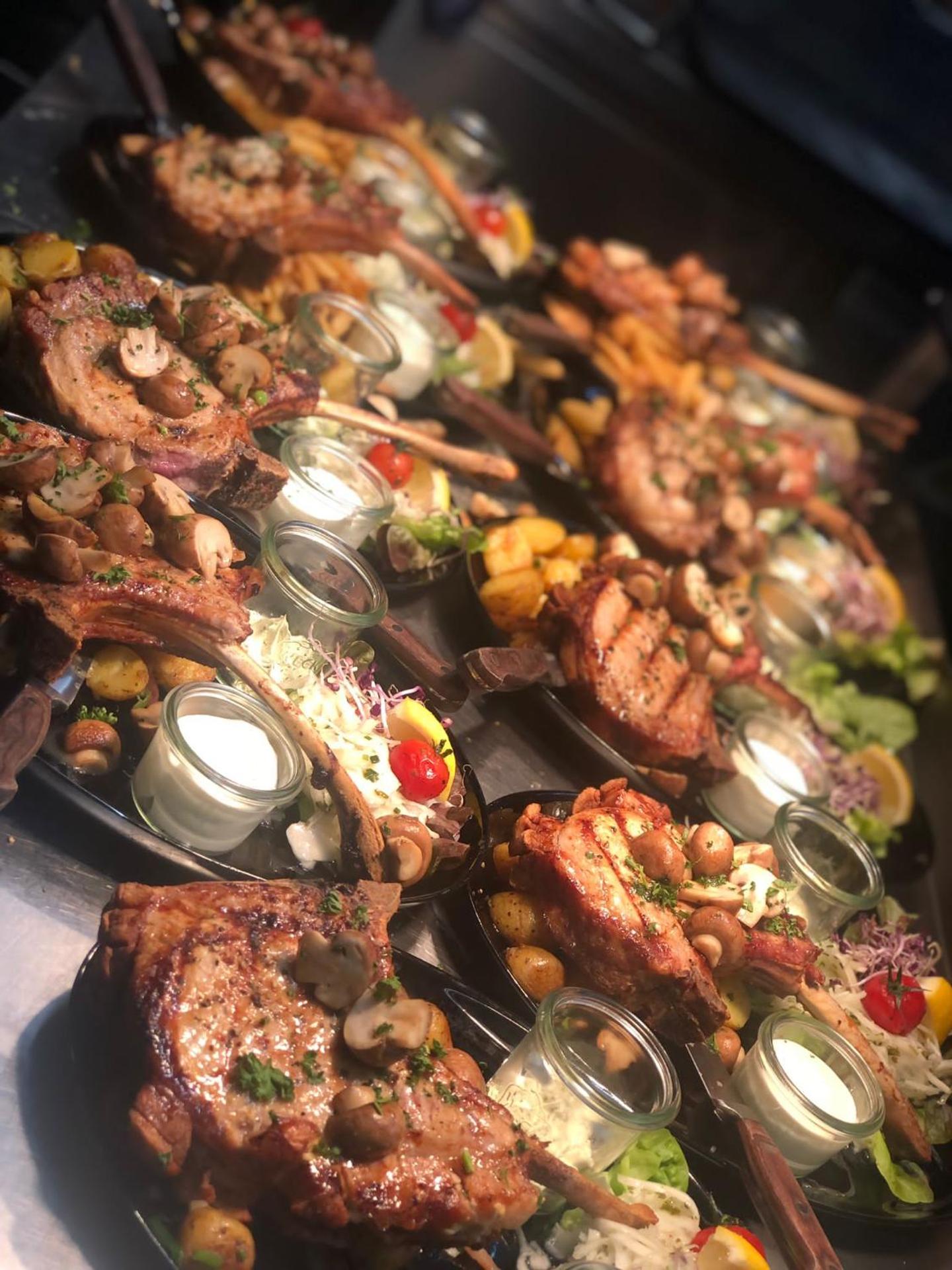 Restaurant/places to eat