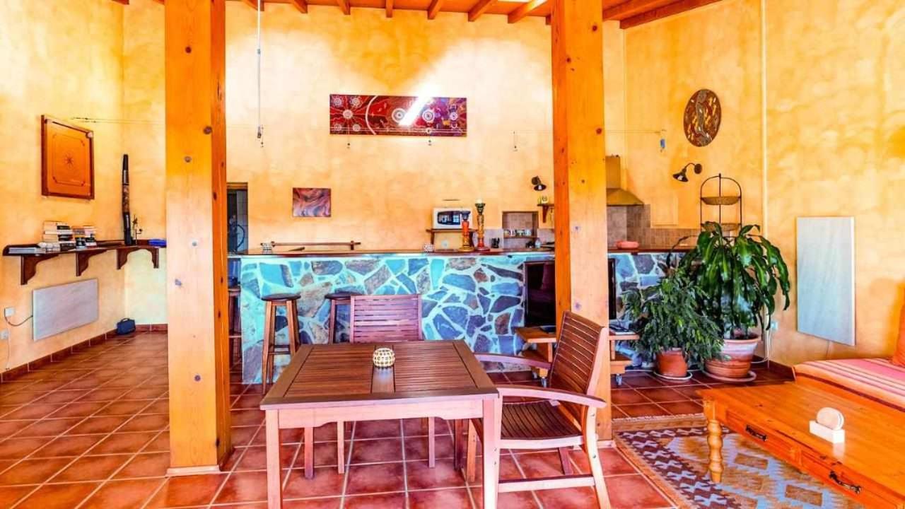 Casa Presente Guesthouse