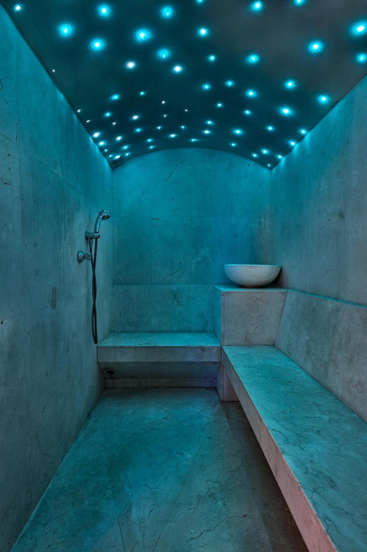 Spa and wellness centre/facilities