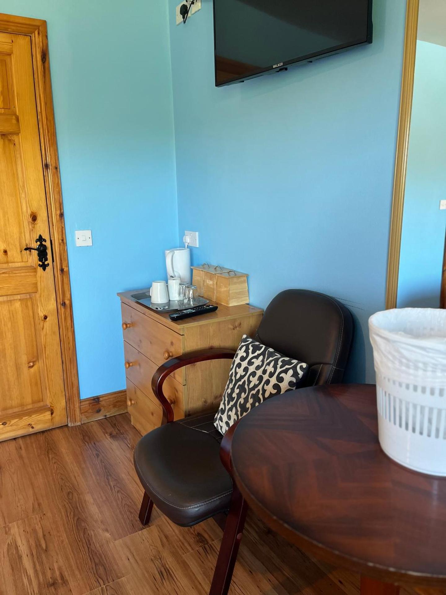 Doughlasha House V93RX64