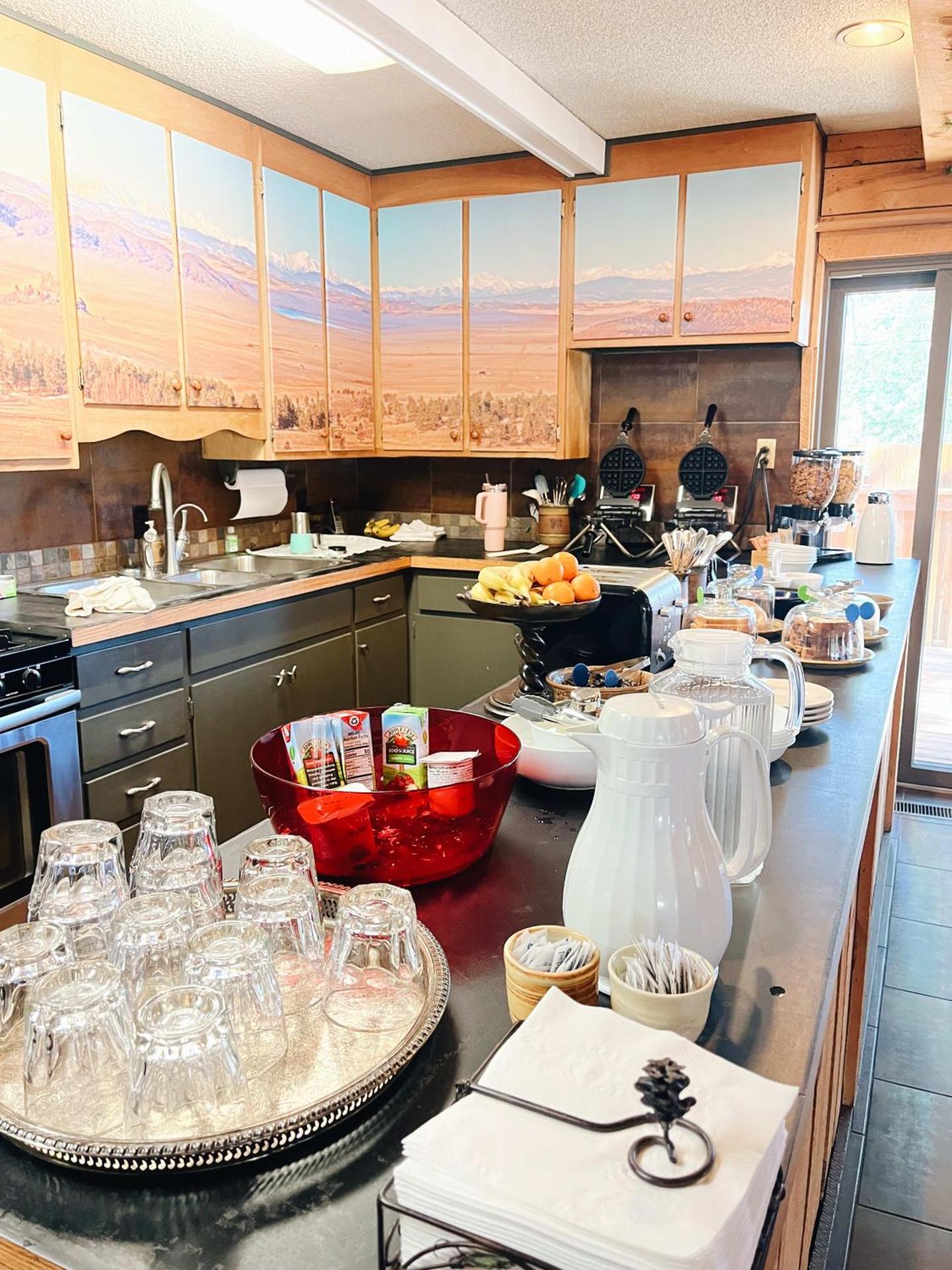 Columbine B Cabin Suite