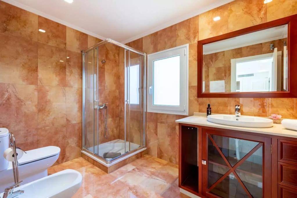 Ohana Luxury Villa with Heated Pool