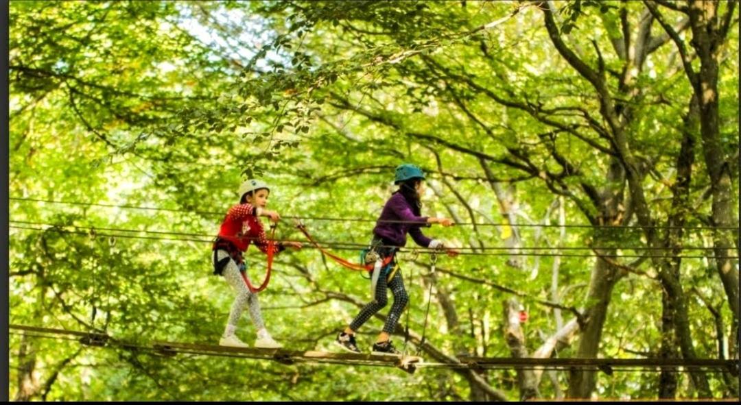 Appartement neuf, avec vue montagnes.