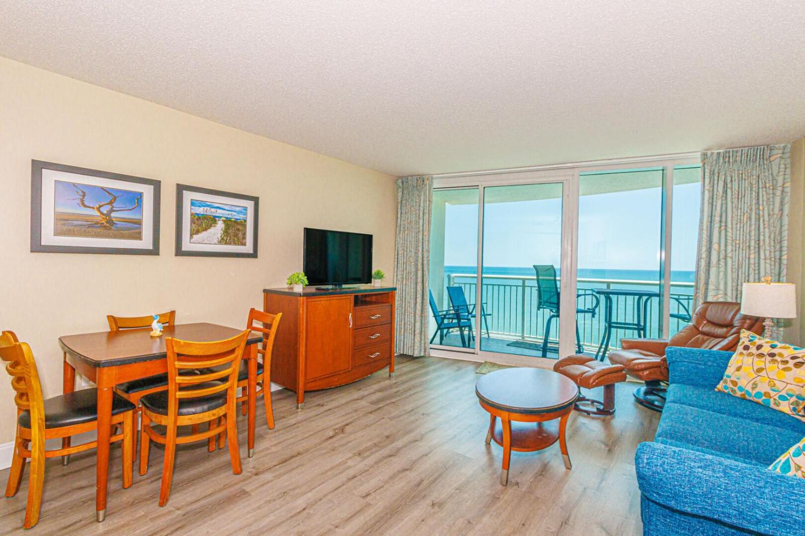 Direct Oceanfront Condo-Sandy Beach Resort 1610- Sleeps 6!
