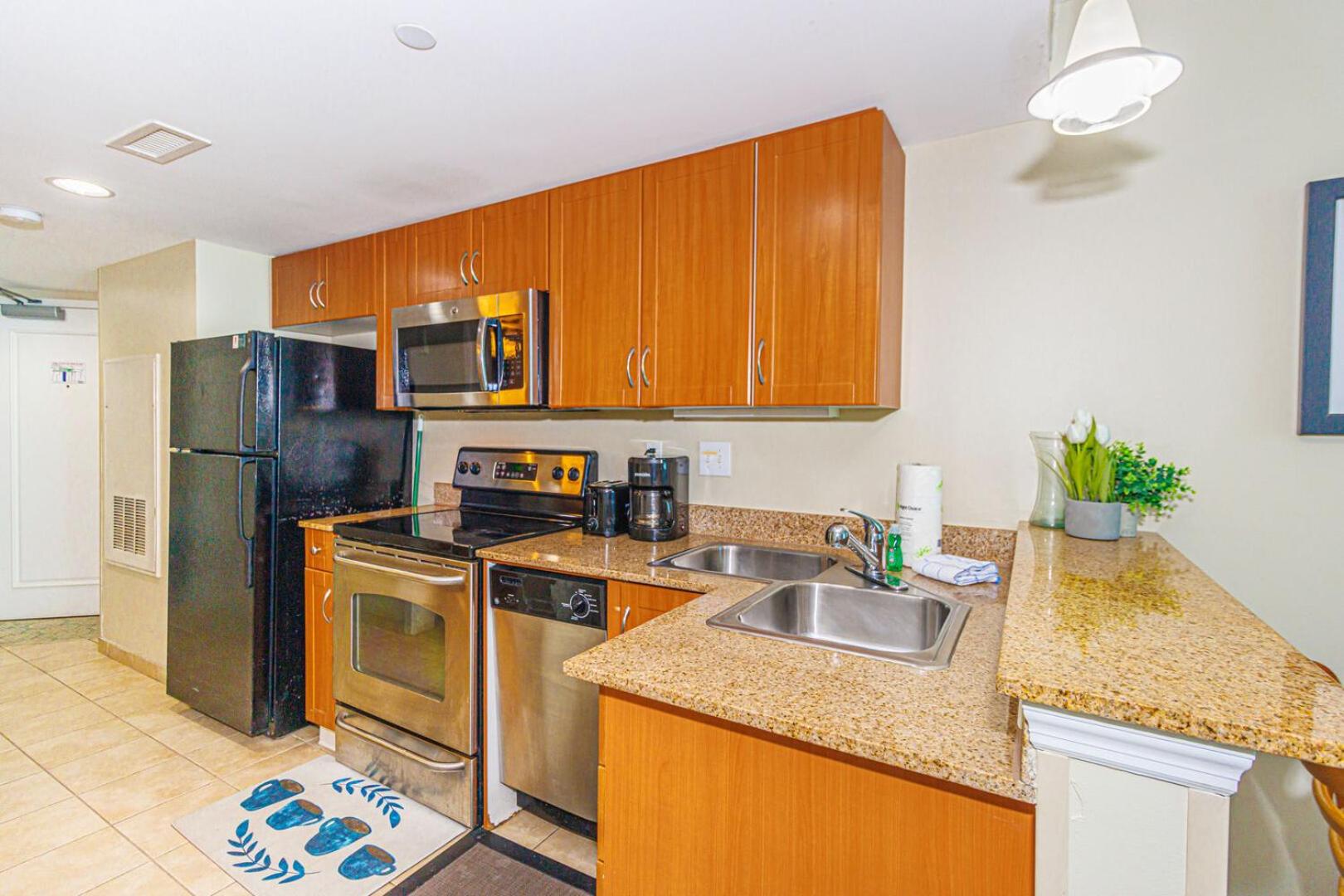 Direct Oceanfront Condo-Sandy Beach Resort 1610- Sleeps 6!