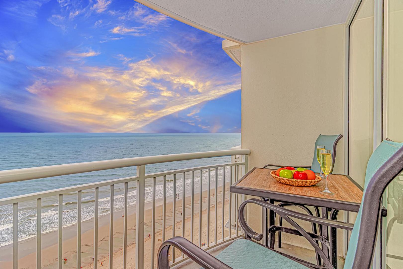 Direct Oceanfront Condo-Sandy Beach Resort 1610- Sleeps 6!