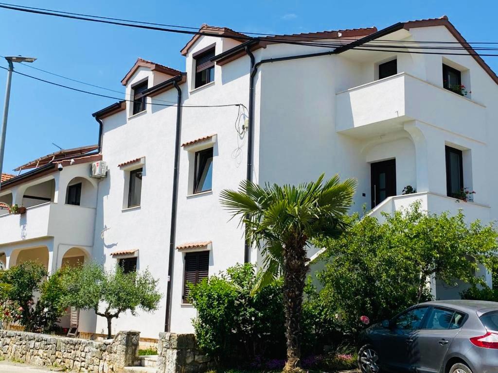 Apartmani Ana Borovac