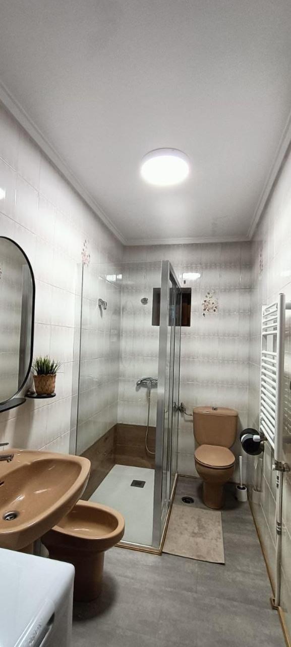 POSADA de BUSTIELLO,cercano a las estaciones de esquí