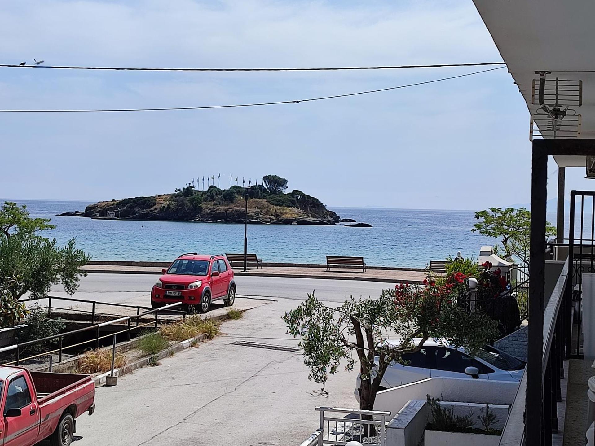 ISLAND VIEW BEACH APARTMENT