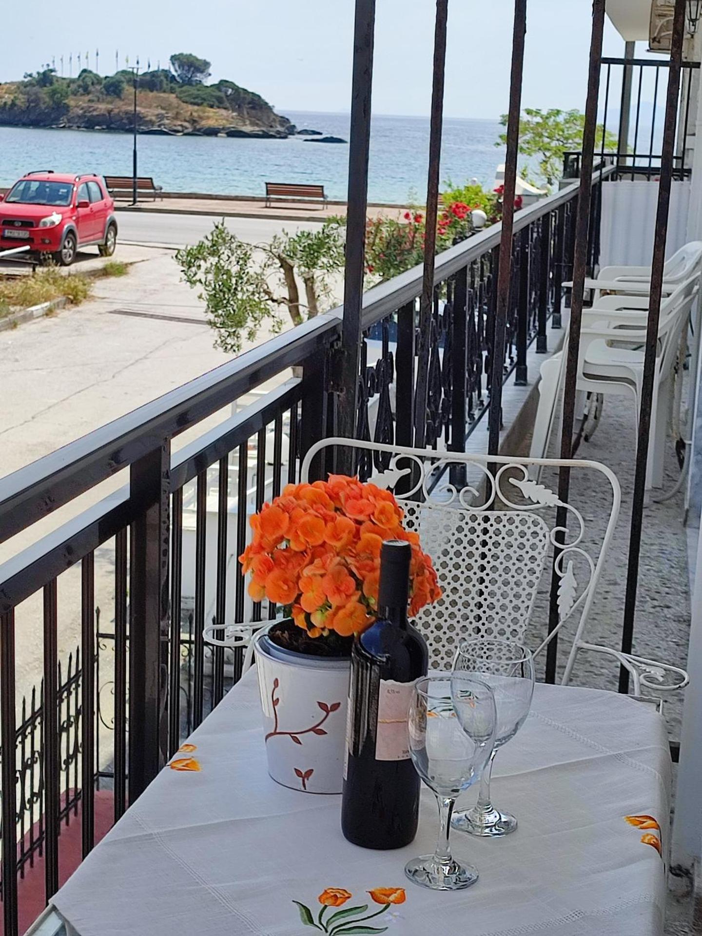 ISLAND VIEW BEACH APARTMENT