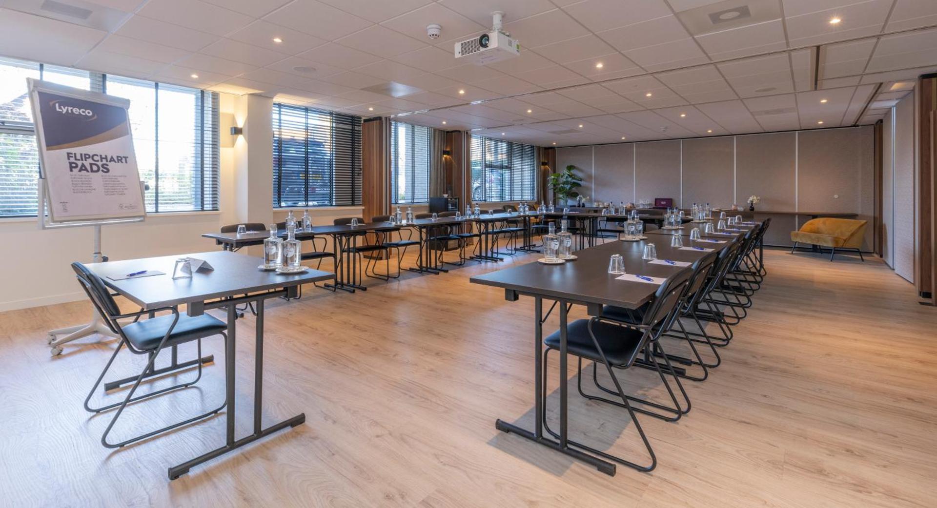 Meeting/conference room