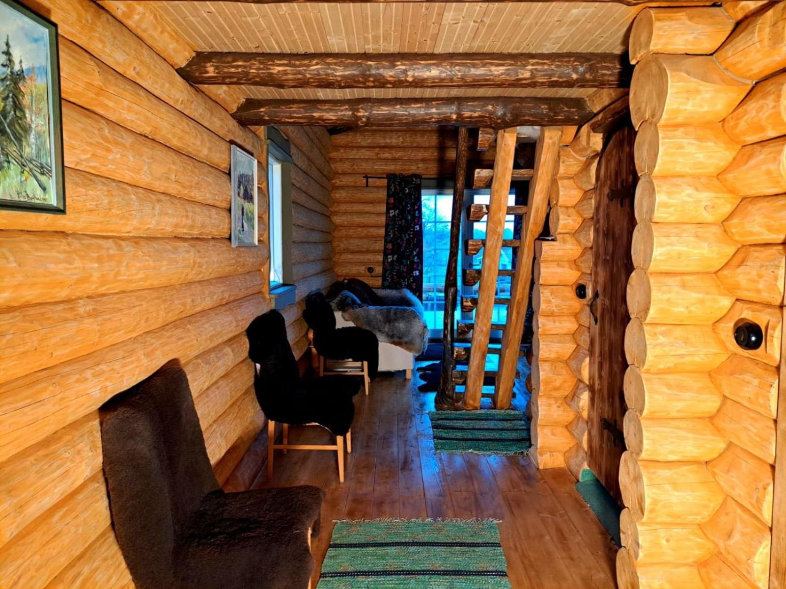 Cozy Lakeside Adventure