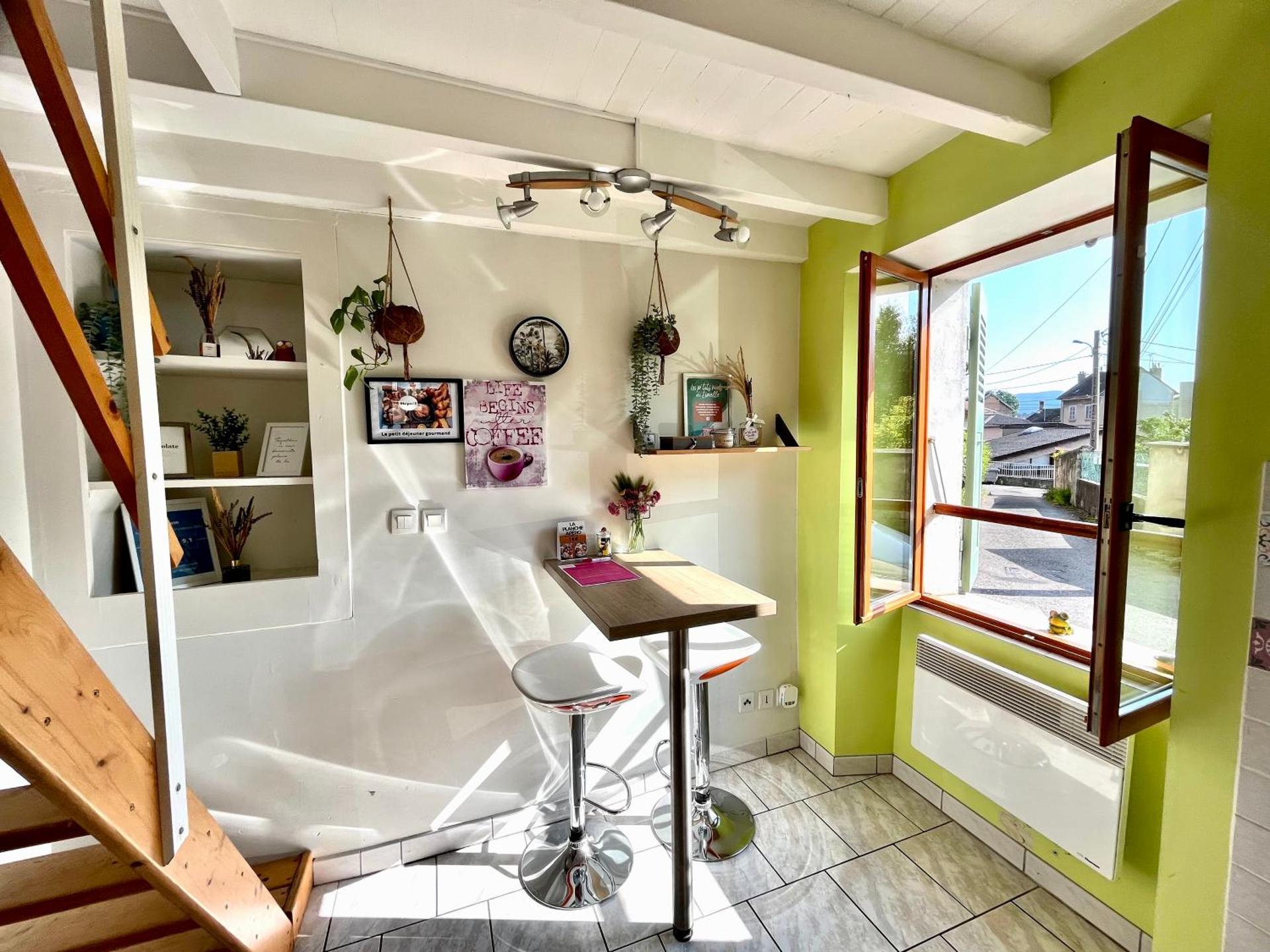 Le Clocher, Studio duplex avec clim